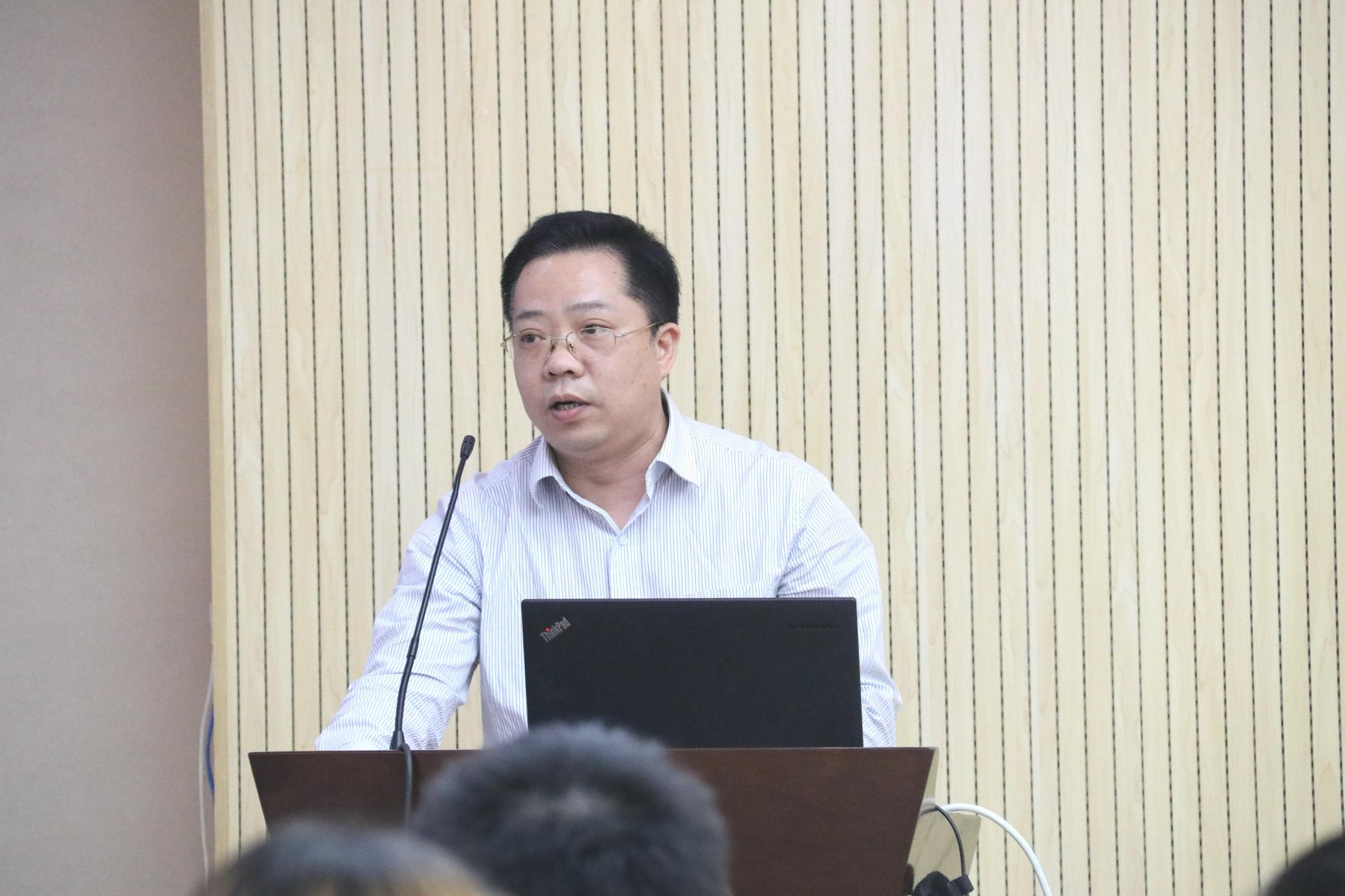 罗崇光副院长致欢迎辞