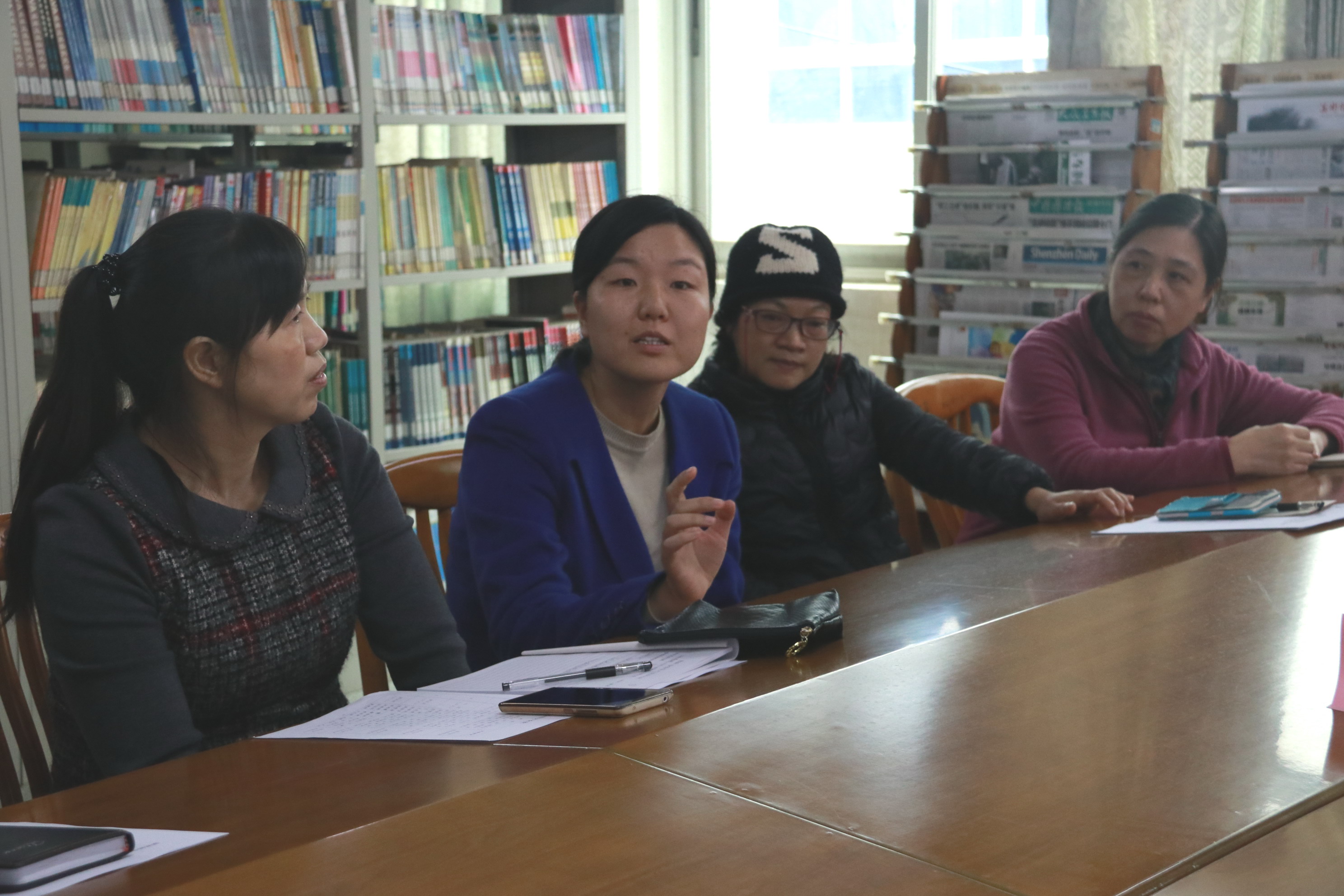 分组讨论中代表们畅所欲言