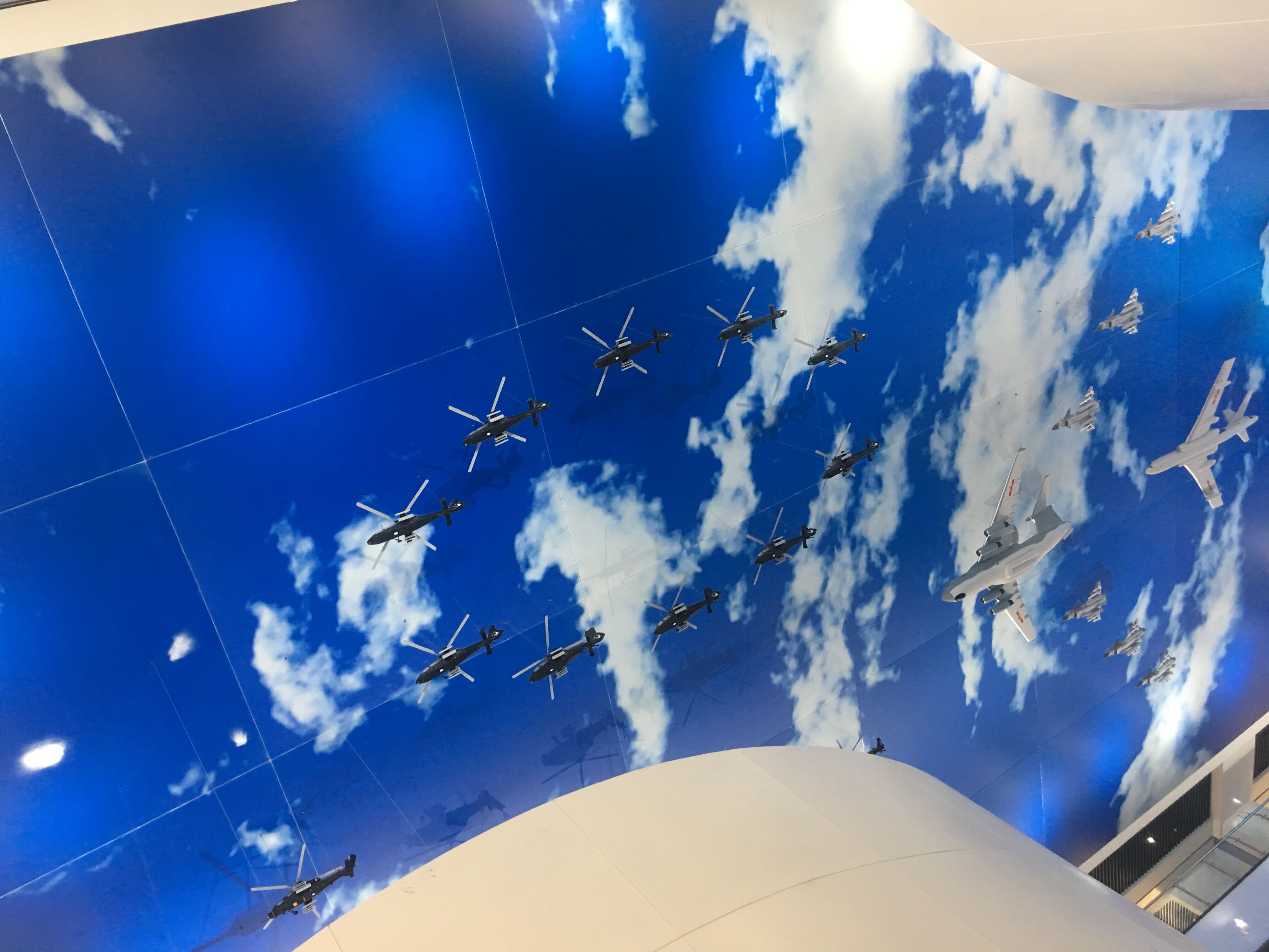 航空职院展馆顶部设计